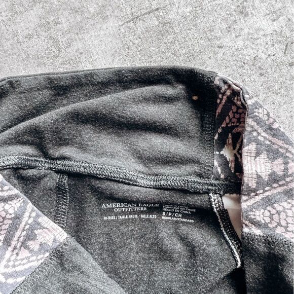 American Eagle Grey High Rise Legging Size Small - Picture 6 of 8